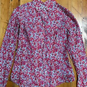 J Crew “Perfect Fit” Women's Red Floral Button-Up Shirt 00